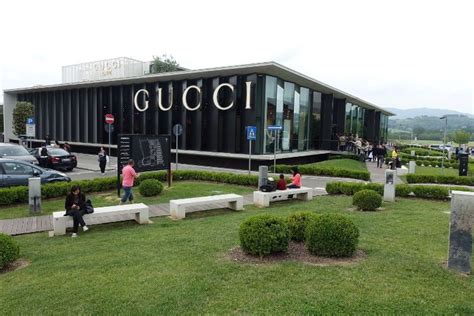 fabbrica gucci loreto|Gucci footwear factory.